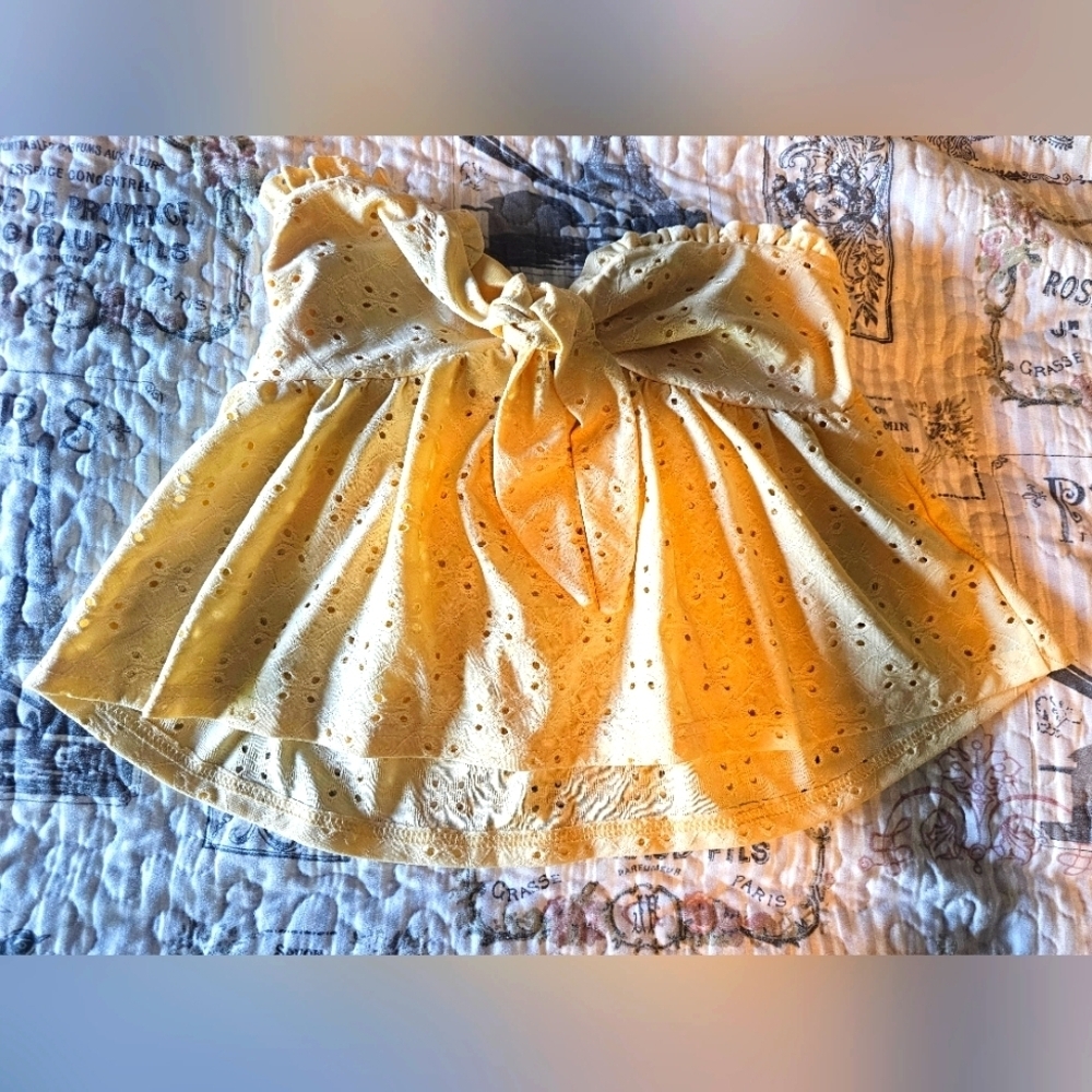 SHEIN Yellow Eyelet Crop Top M Ruffle Hem Boho Summer Blouse